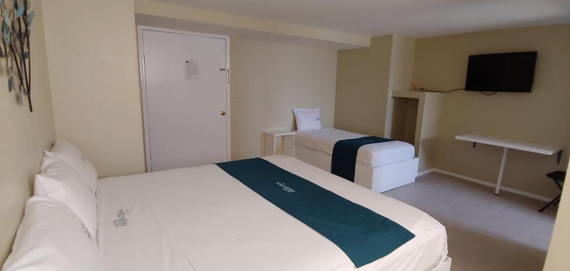 Hotel Frontera Baja メヒカリ エクステリア 写真